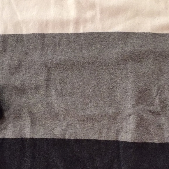 Forever 21 soft colorblock knit white/gray/black - Picture 2 of 5